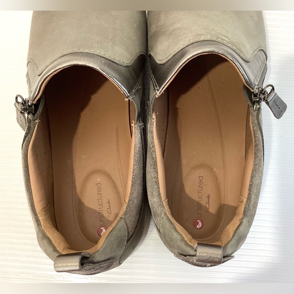 Clarks Unstructured Shoes Size 10M Suede Color Grey Slip On Comfortable Zip - Picture 6 of 9